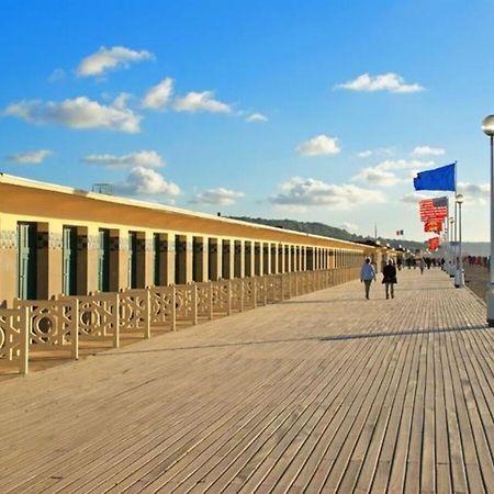 Echappee Chic - Balcon - 150 M Casino Deauville & Plage Buitenkant foto