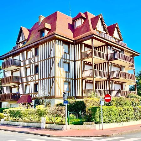 Echappee Chic - Balcon - 150 M Casino Deauville & Plage Buitenkant foto