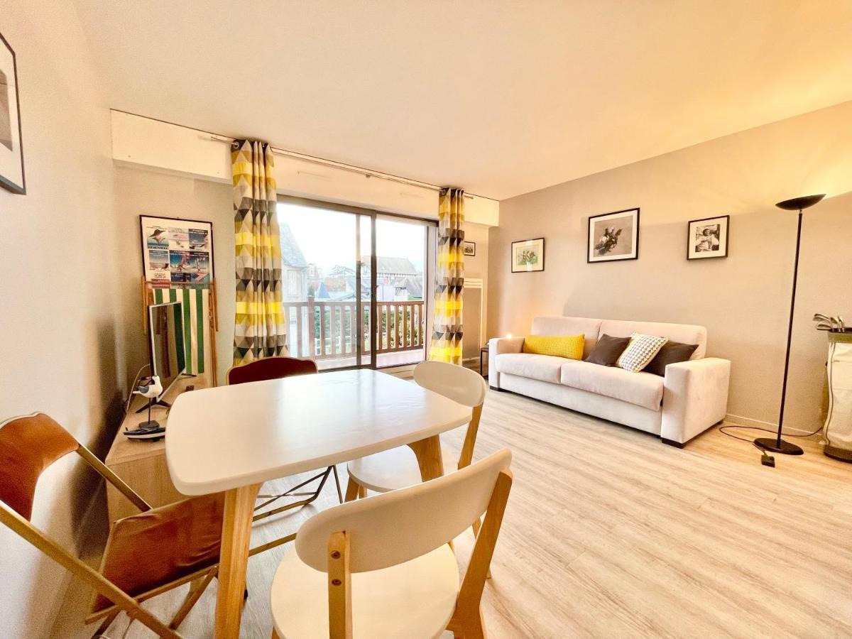 Echappee Chic - Balcon - 150 M Casino Deauville & Plage Buitenkant foto