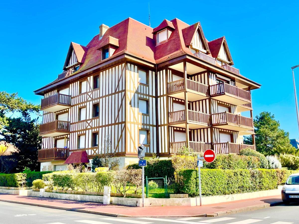 Echappee Chic - Balcon - 150 M Casino Deauville & Plage Buitenkant foto